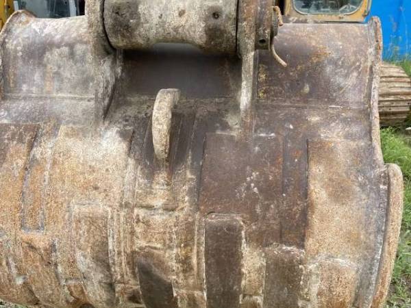 山東臨工LG6250履帶式挖掘機