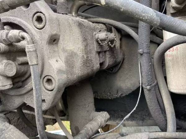 山東臨工LG6250履帶式挖掘機