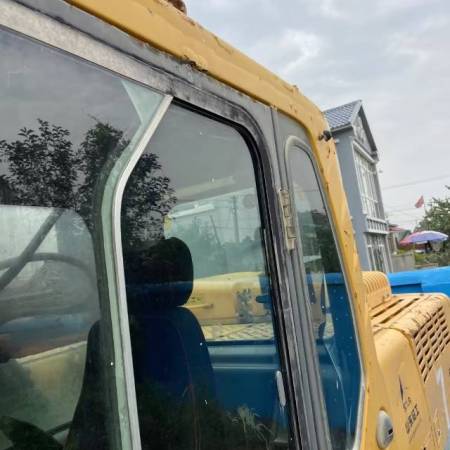 山东临工LG6250履带式挖掘机