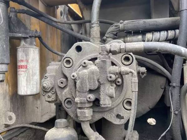 山東臨工LG6250履帶式挖掘機