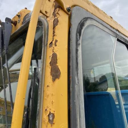 山东临工LG6250履带式挖掘机