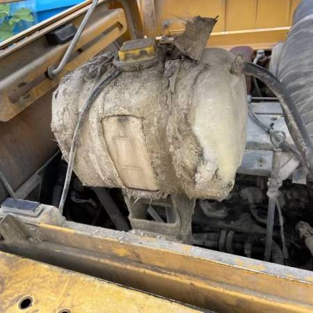 山东临工LG6250履带式挖掘机