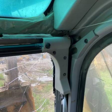 山东临工LG6250履带式挖掘机