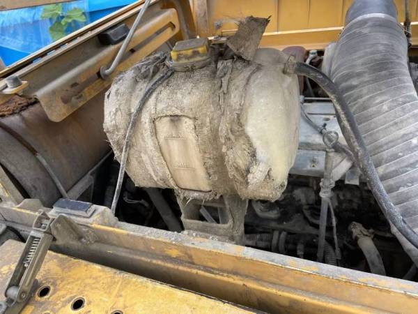 山東臨工LG6250履帶式挖掘機