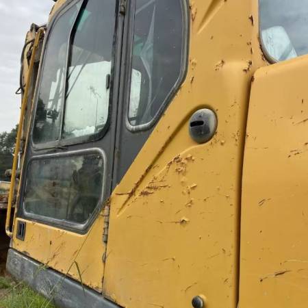 山东临工LG6250履带式挖掘机