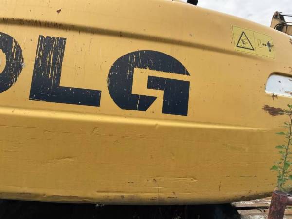 山東臨工LG6250履帶式挖掘機