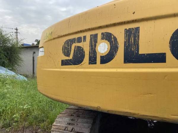 山東臨工LG6250履帶式挖掘機