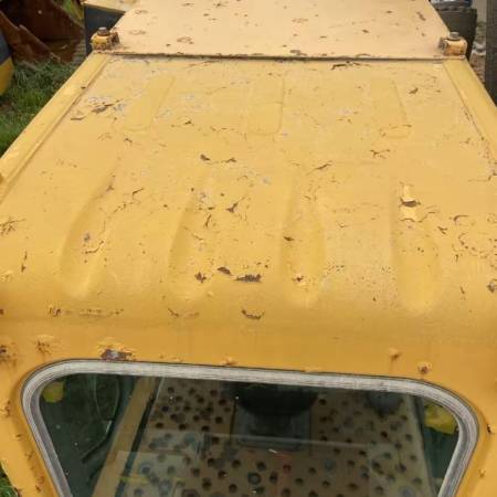 山东临工LG6250履带式挖掘机