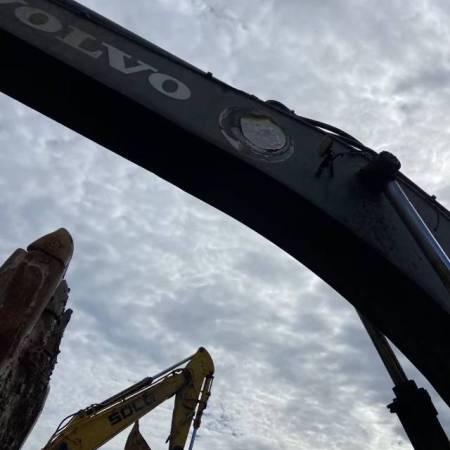 沃尔沃EC460履带式挖掘机