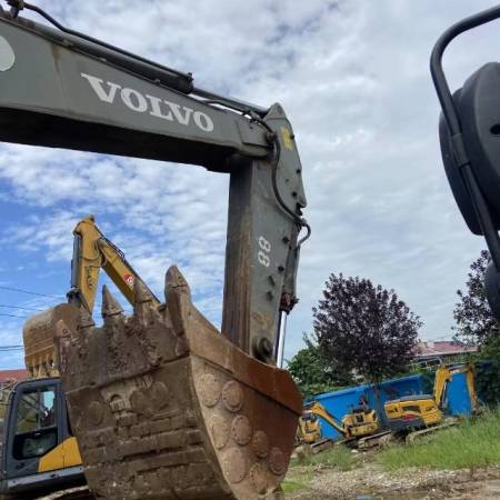 沃尔沃EC460履带式挖掘机