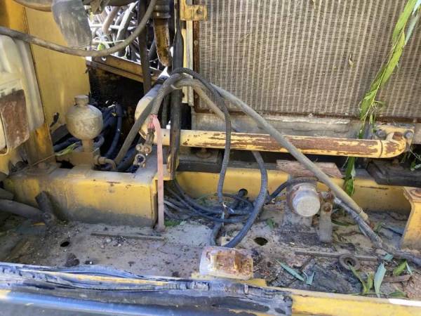 玉柴YC135-8履帶式挖掘機(jī)