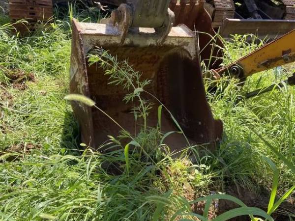 玉柴YC135-8履帶式挖掘機(jī)