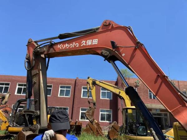 久保田KX-183履帶式挖掘機(jī)