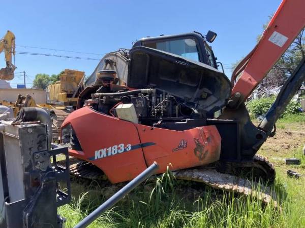 久保田KX-183履帶式挖掘機(jī)