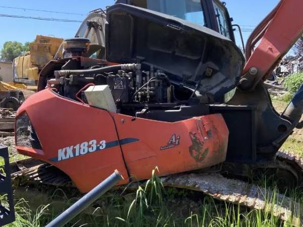 久保田KX-183履帶式挖掘機(jī)