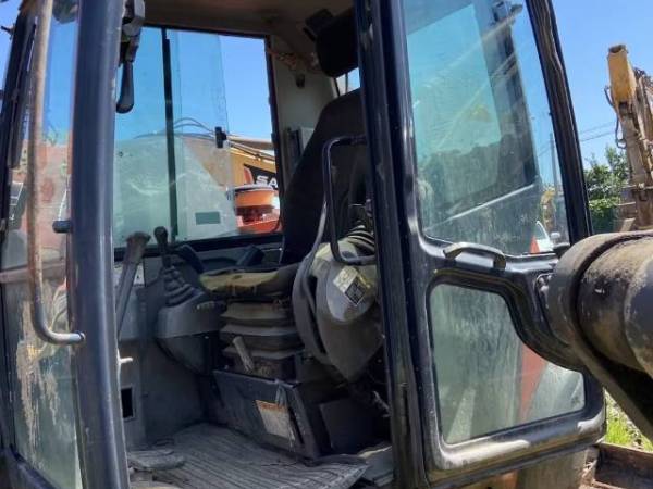 久保田KX-183履帶式挖掘機(jī)