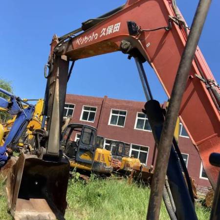 久保田KX-183履带式挖掘机