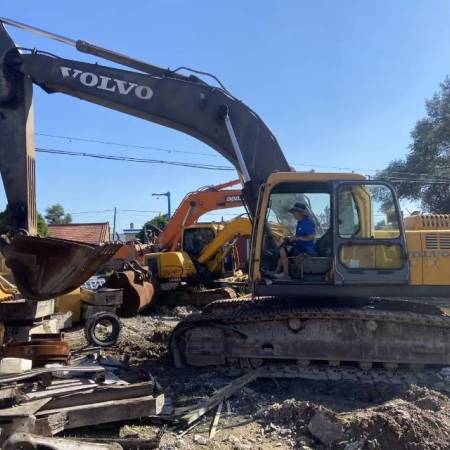 沃尔沃EC290履带式挖掘机