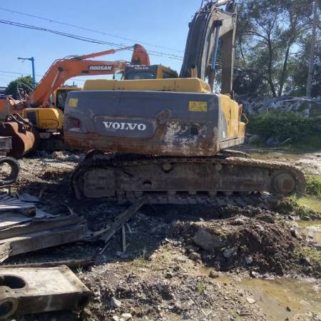 沃尔沃EC290履带式挖掘机