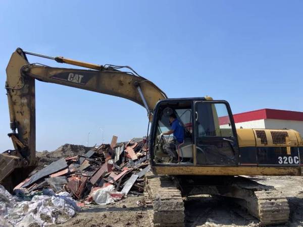 卡特彼勒320C履帶式挖掘機(jī)