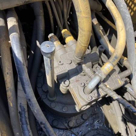 卡特彼勒320C履带式挖掘机