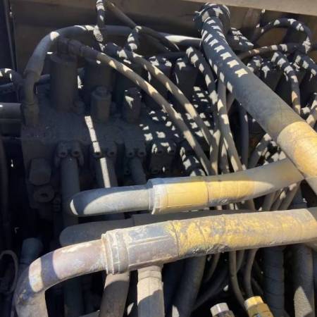 卡特彼勒320C履带式挖掘机