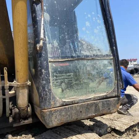 卡特彼勒320C履带式挖掘机