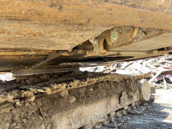 卡特彼勒320C履帶式挖掘機(jī)