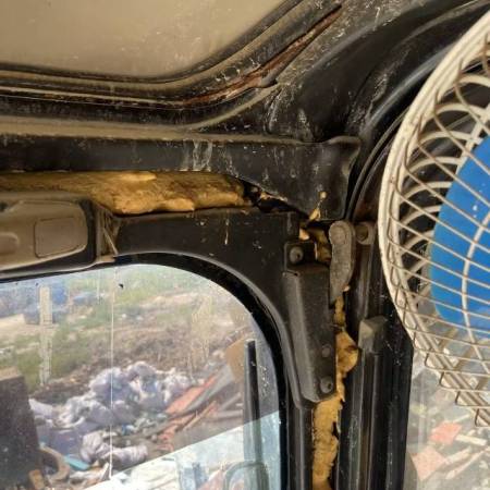 卡特彼勒320C履带式挖掘机