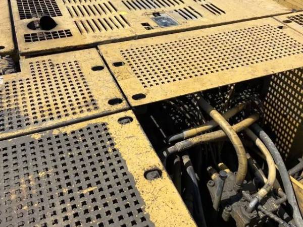 卡特彼勒320C履帶式挖掘機(jī)