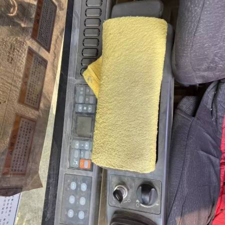 卡特彼勒320C履带式挖掘机