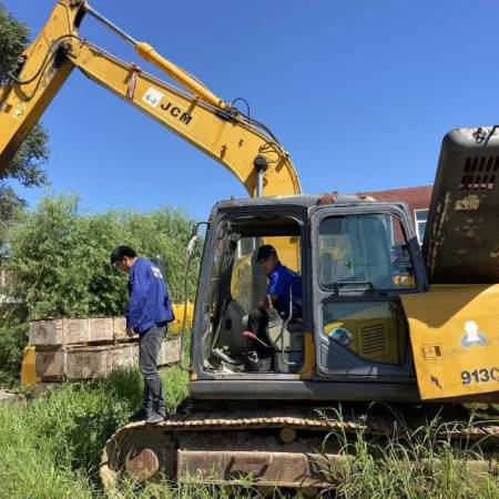 山重建机JCM913B履带式挖掘机