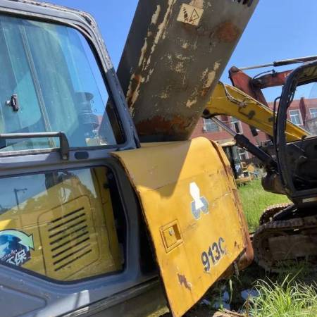 山重建机JCM913B履带式挖掘机