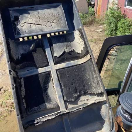 山重建机JCM913B履带式挖掘机