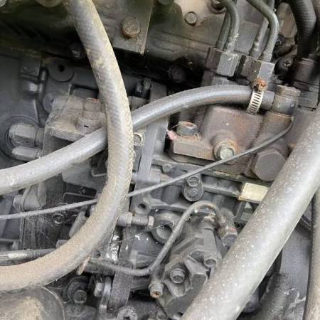 雷沃重工FR65履带式挖掘机