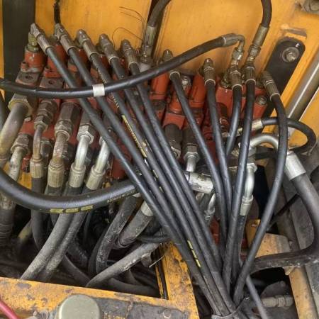 雷沃重工FR65履带式挖掘机