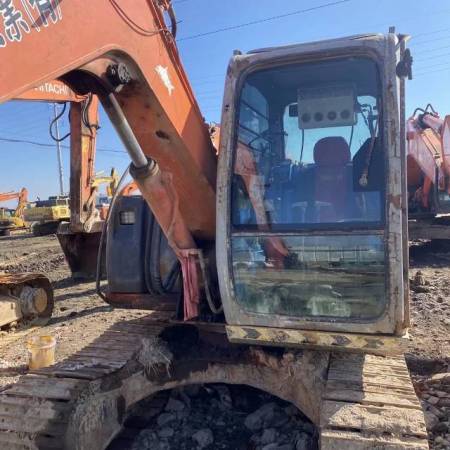 日立ZX70履带式挖掘机