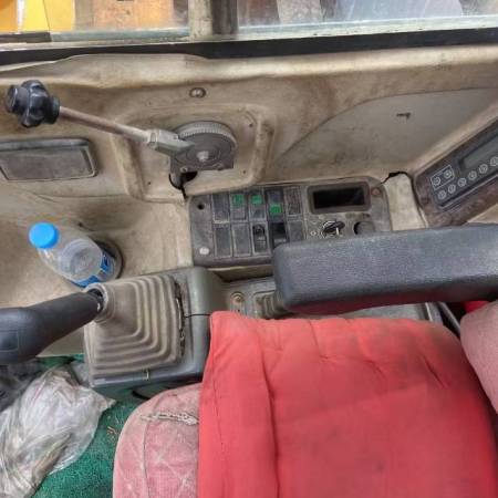 福田FR80E履带式挖掘机