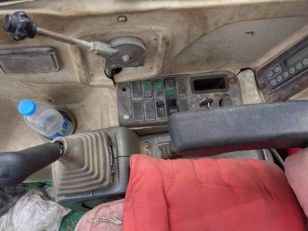 福田FR80E履帶式挖掘機(jī)