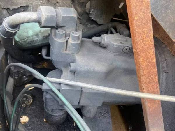 福田FR80E履帶式挖掘機(jī)