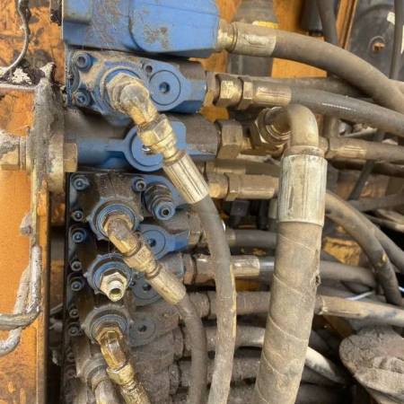 福田FR80E履带式挖掘机