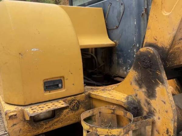 福田FR80E履帶式挖掘機(jī)