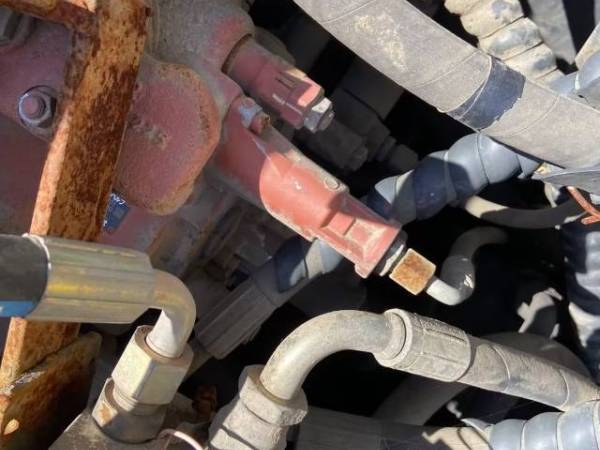 山東力士LS80履帶式挖掘機(jī)