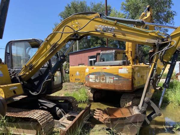 山東力士LS80履帶式挖掘機(jī)