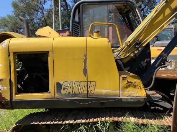 山東力士LS80履帶式挖掘機(jī)