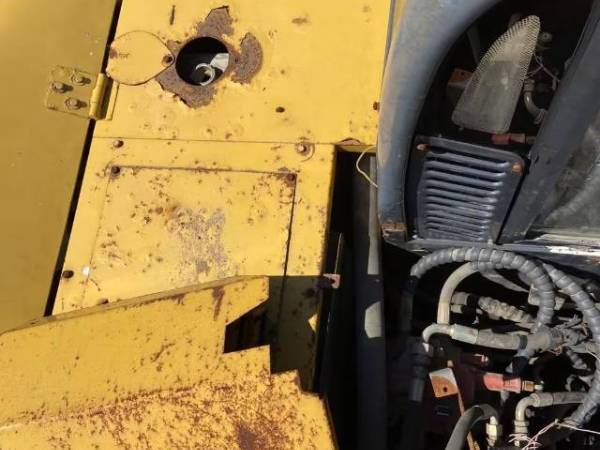 山東力士LS80履帶式挖掘機(jī)