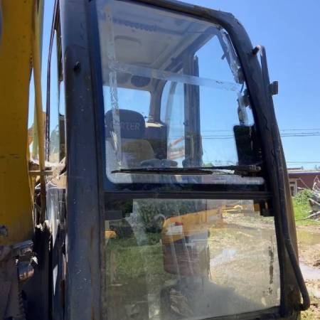 山东力士LS80履带式挖掘机