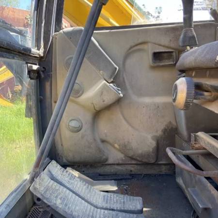 山东力士LS80履带式挖掘机