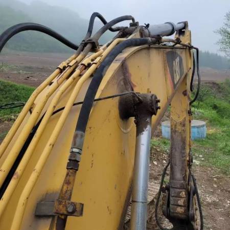 卡特彼勒320D液压履带式挖掘机