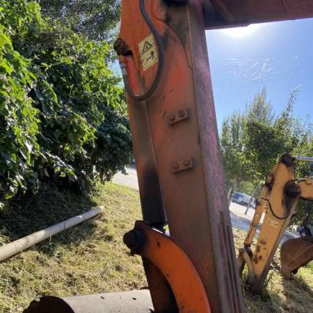 沃得重工W260-7履带式挖掘机